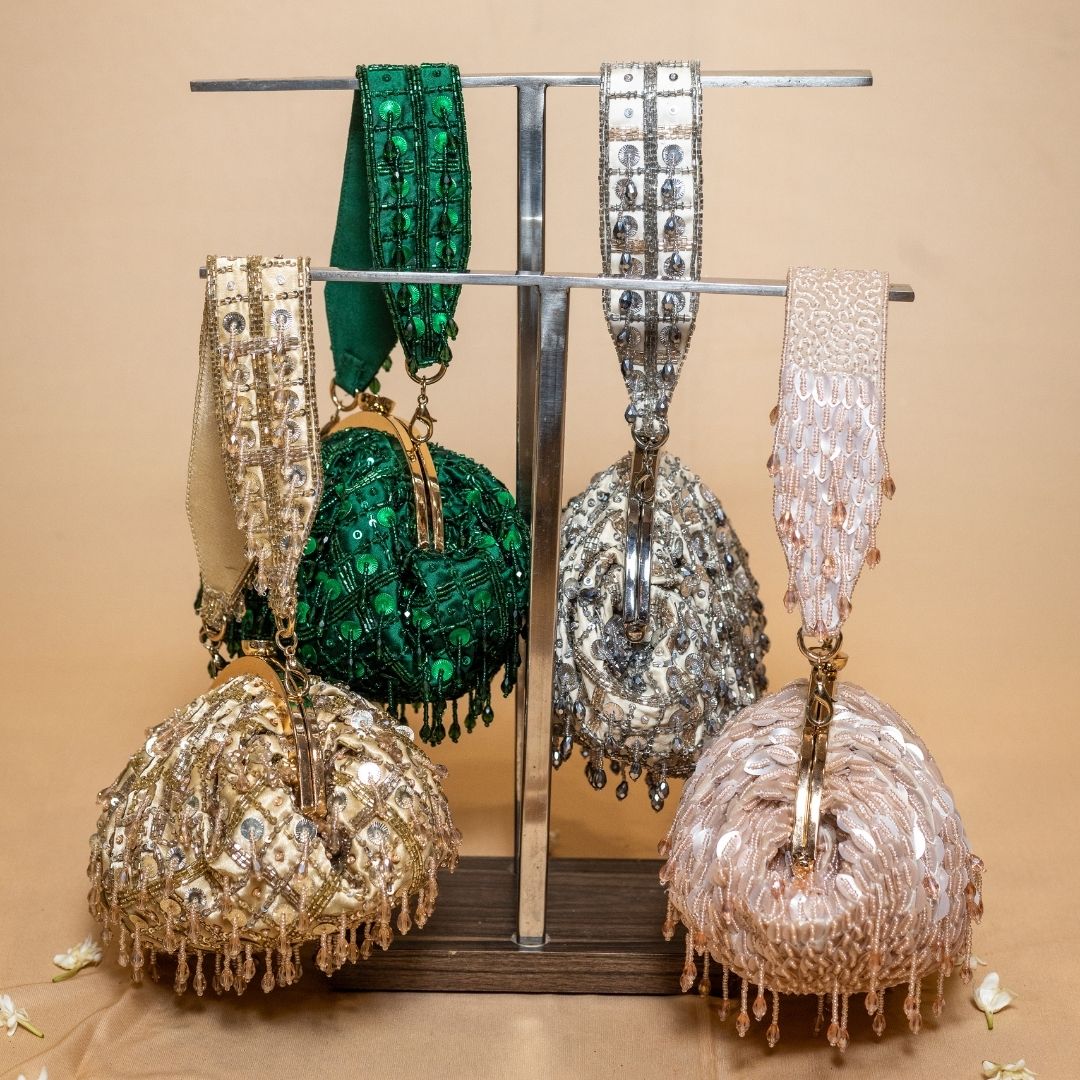 Tara Green Clutch
