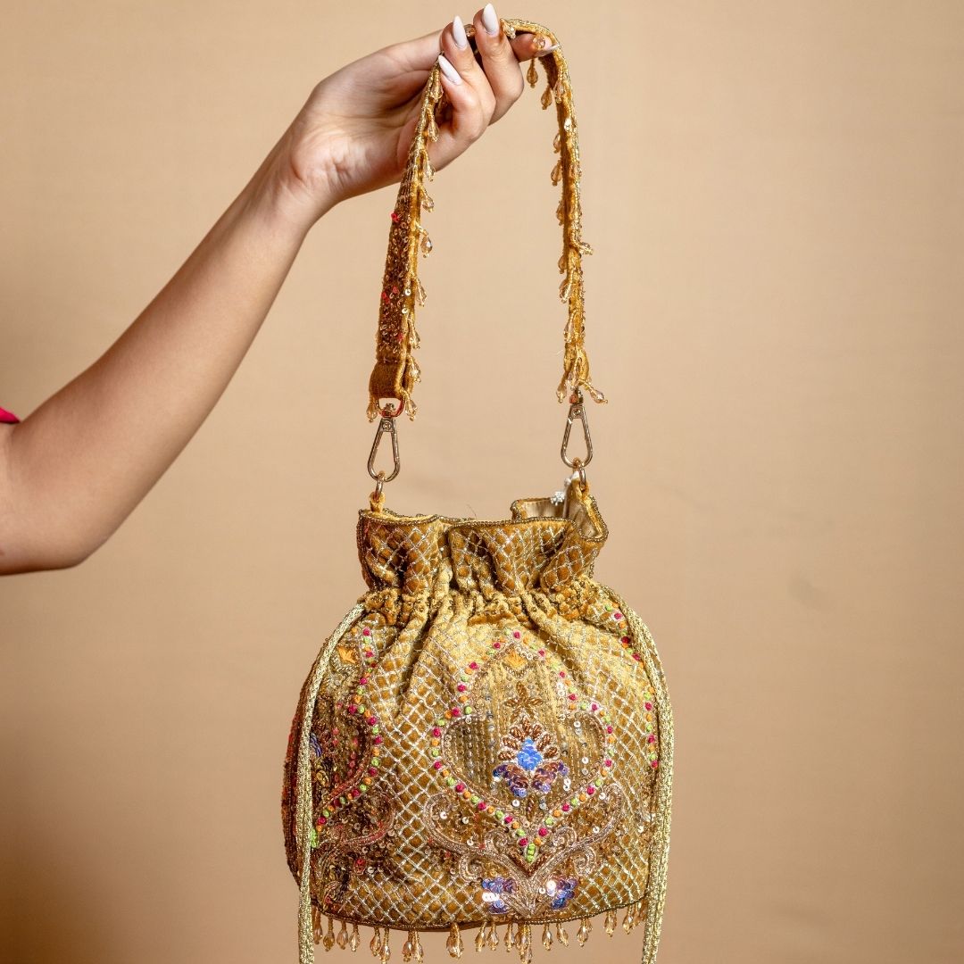 Jashn Sequin Potli