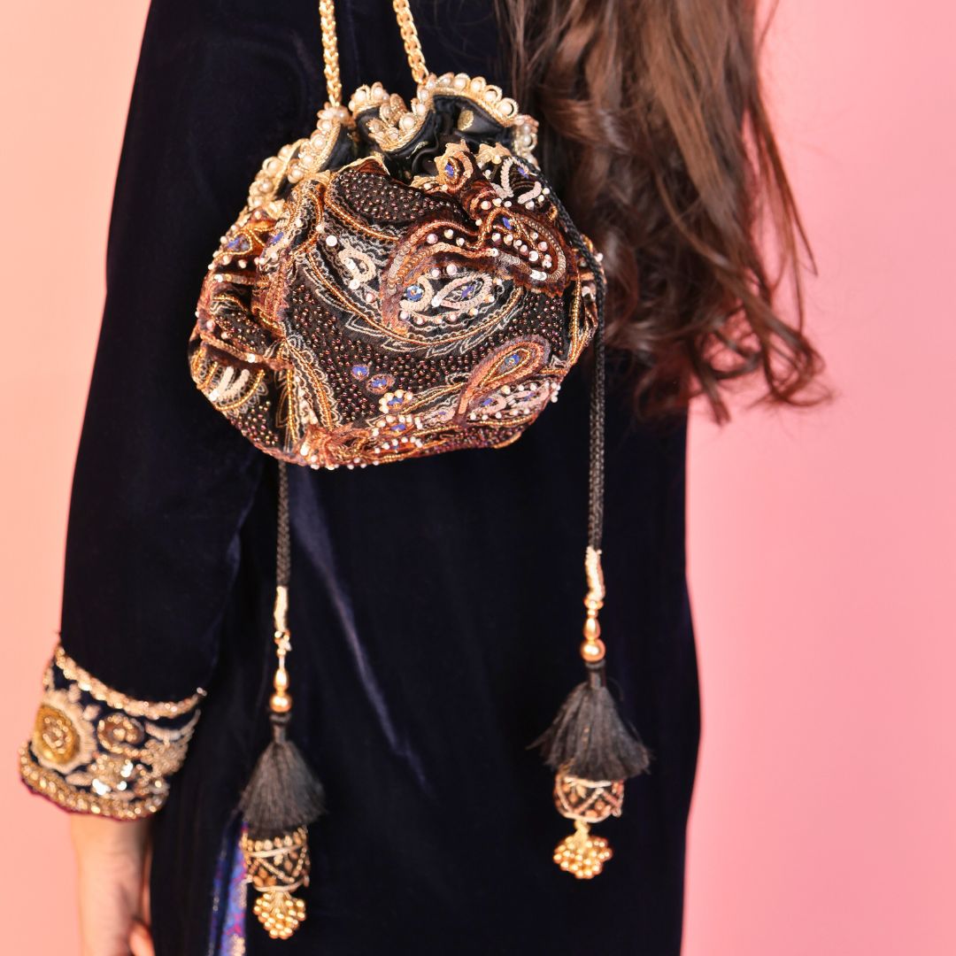 Kohinoor Black Velvet Potli