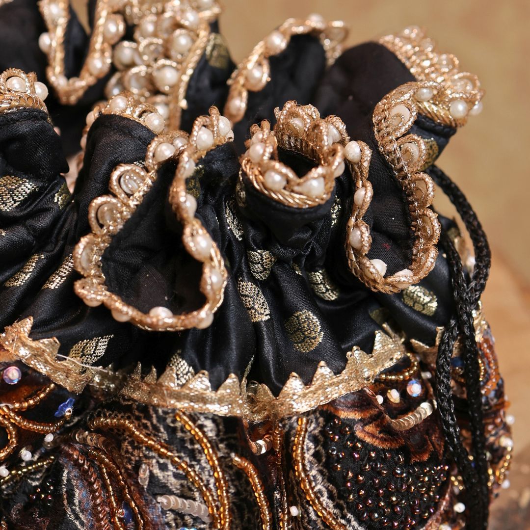 Kohinoor Black Velvet Potli