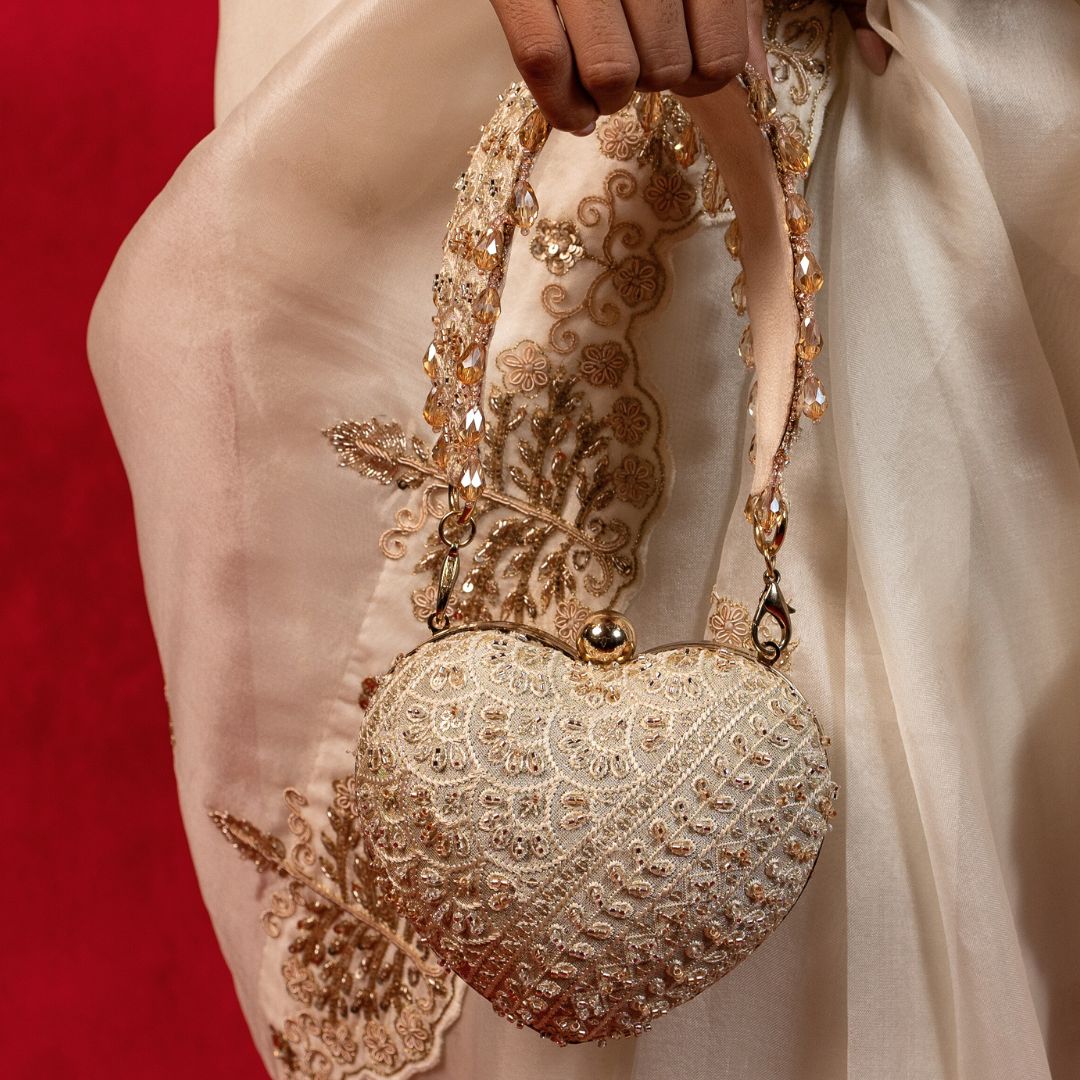 Dilshad Clutch