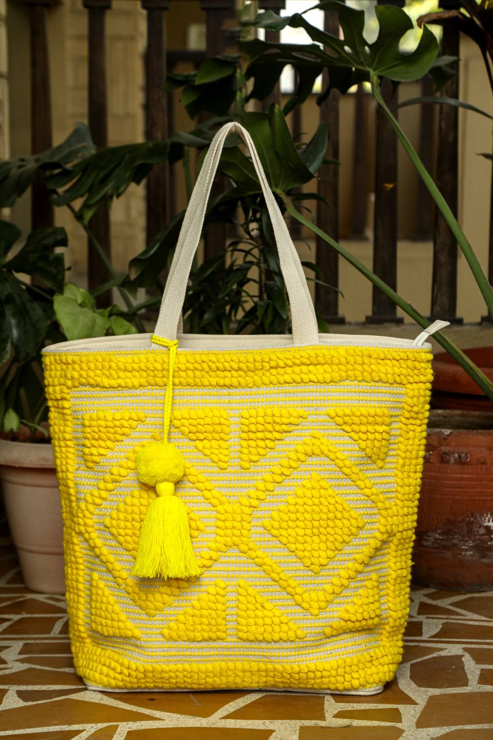 Frizzy Tote