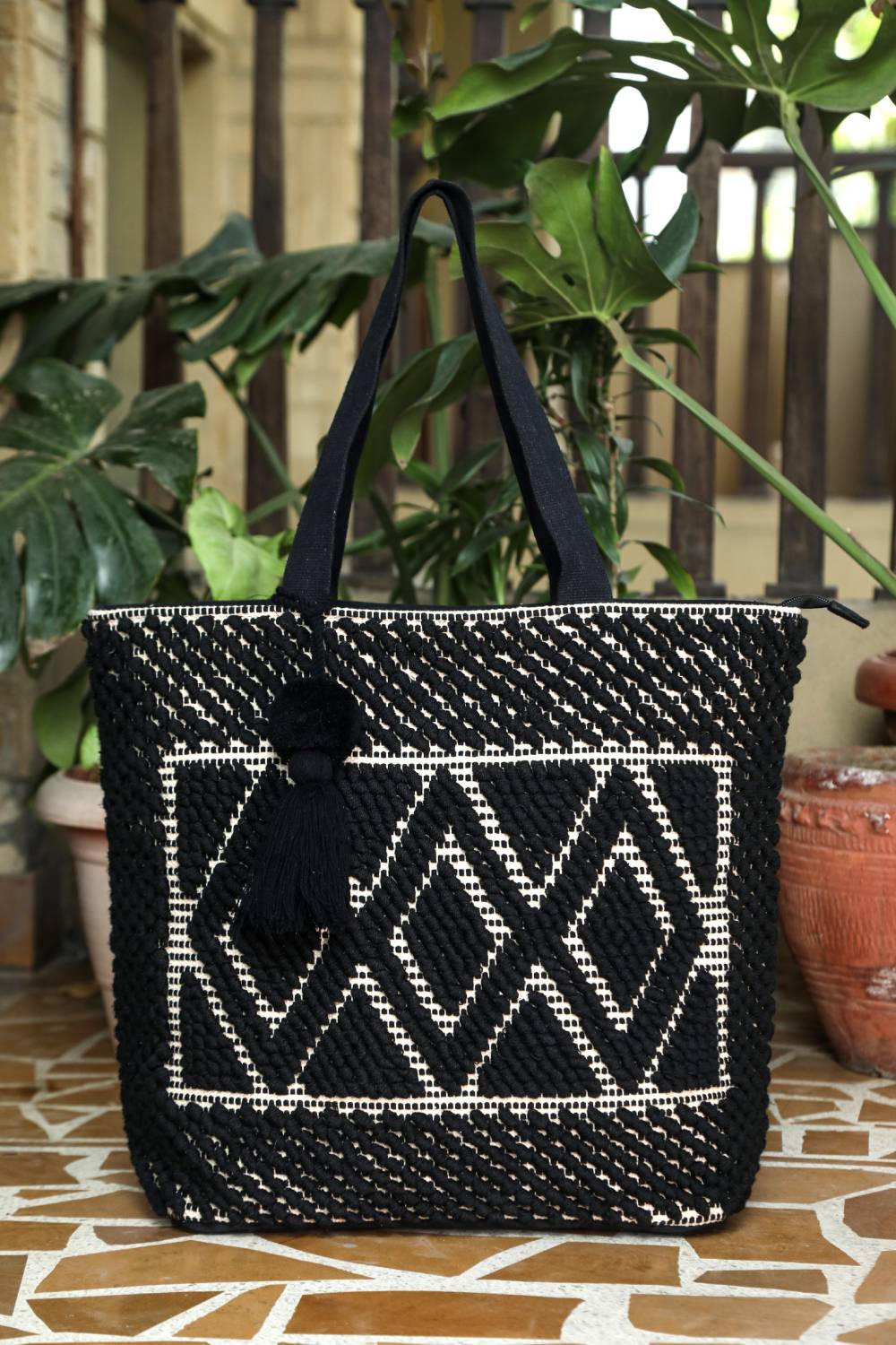 Frizzy Tote