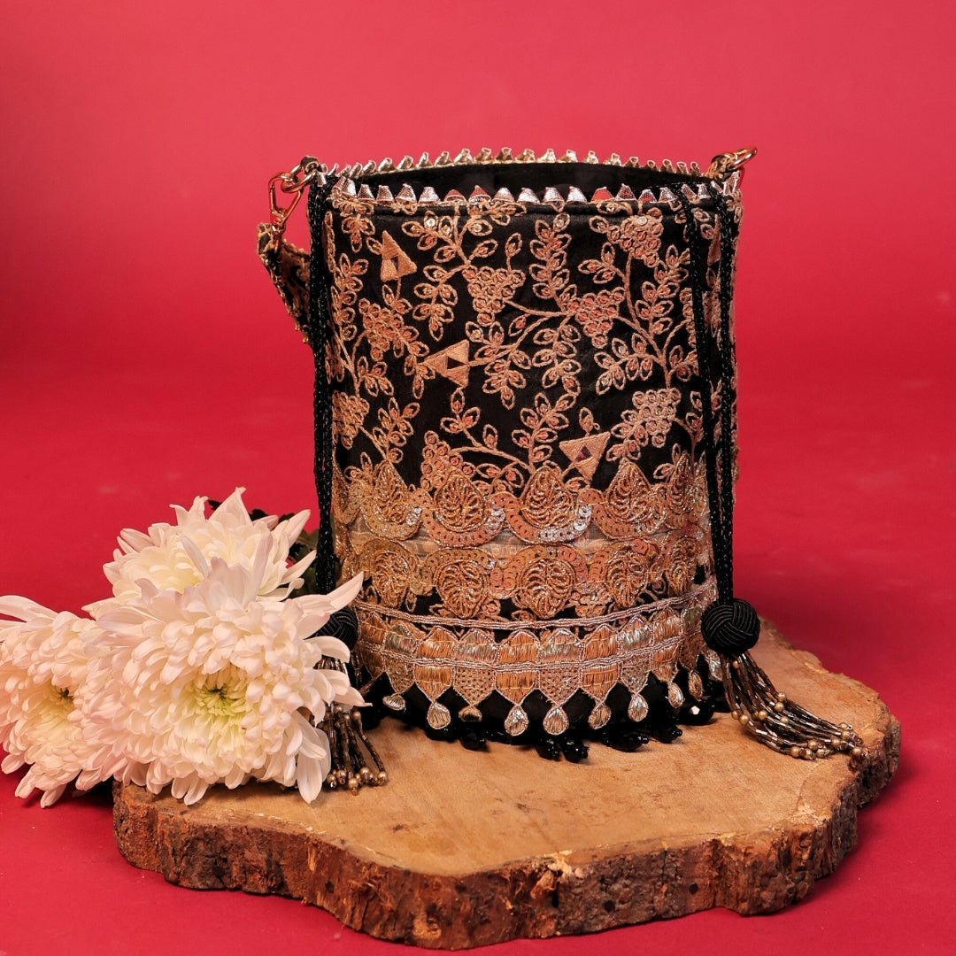 Begum-e-Zar Potli
