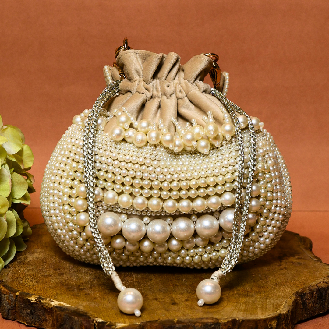 Pearl Éclat Potli