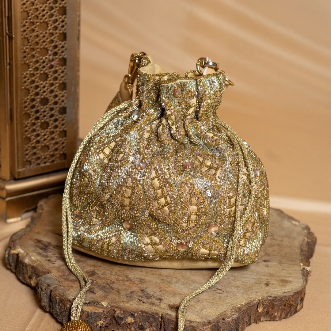 Camilla Gold Potli