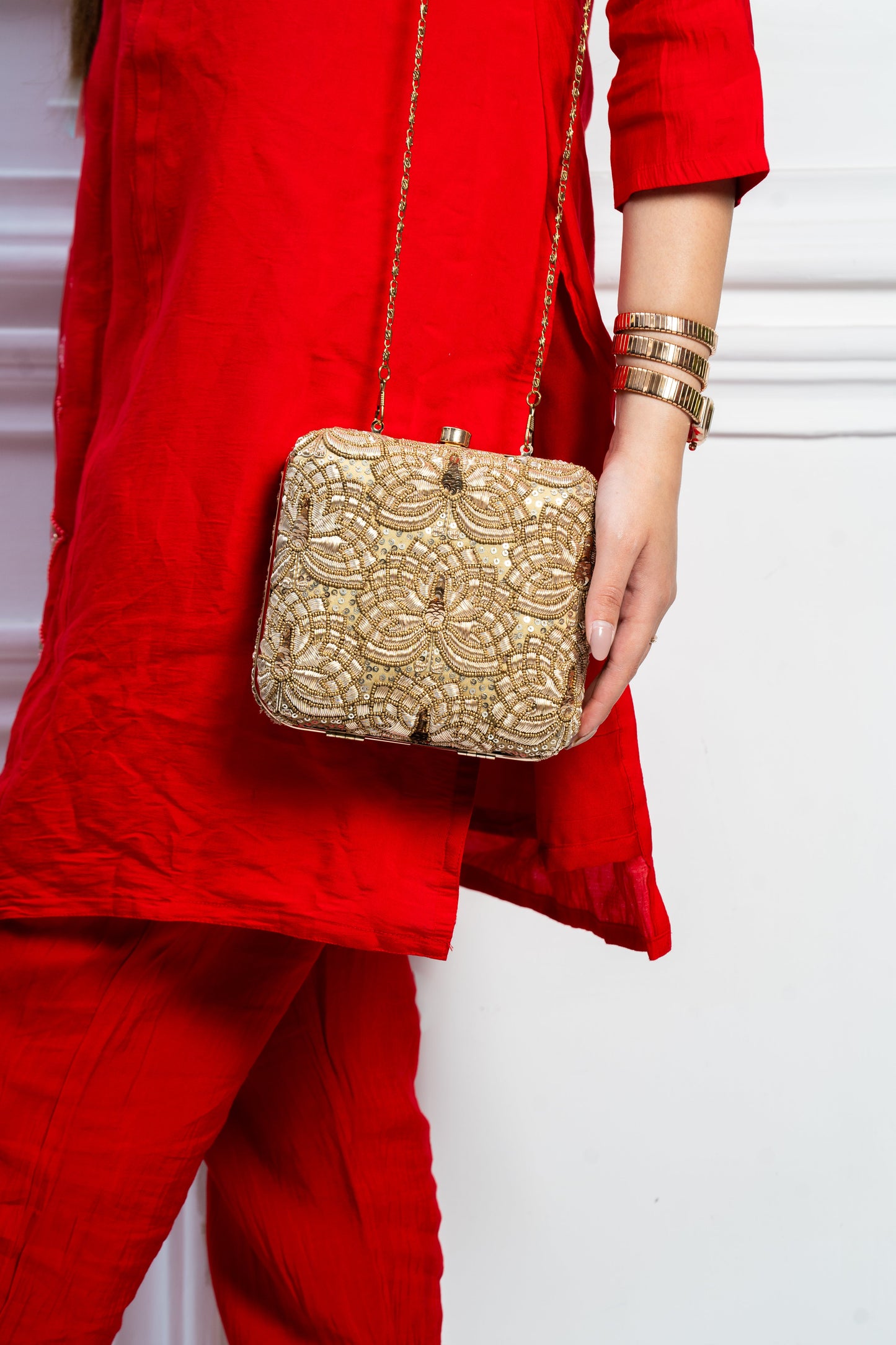 Paloma Clutch
