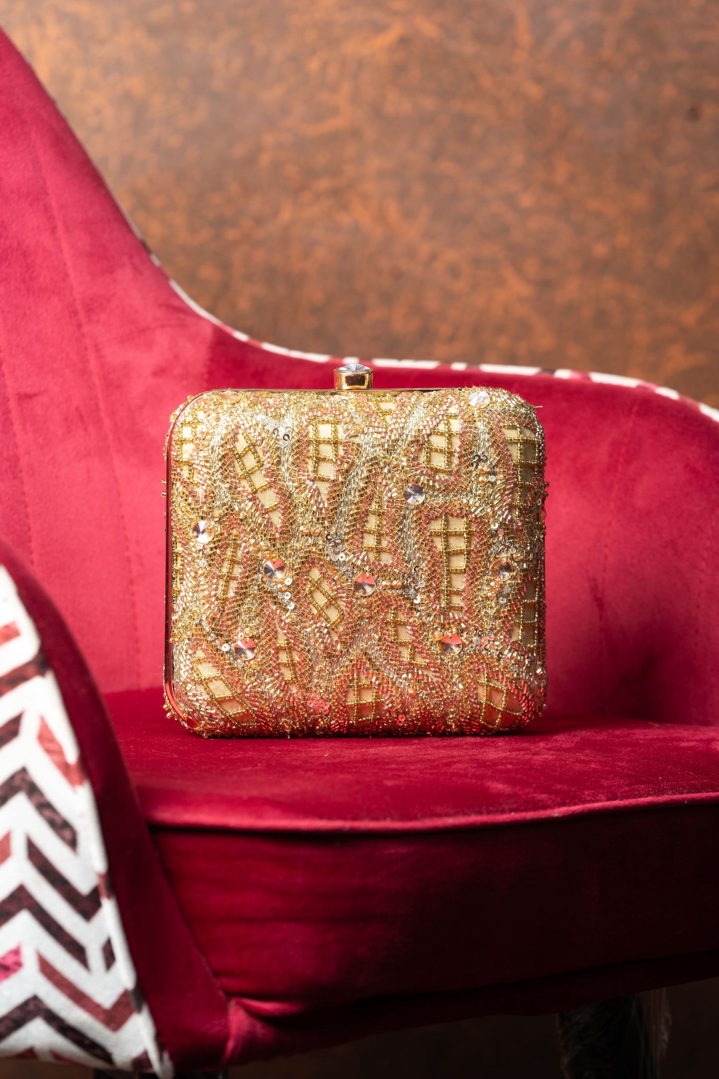 Camilla Sequenced Clutch